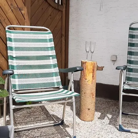 Waldblick شقة *